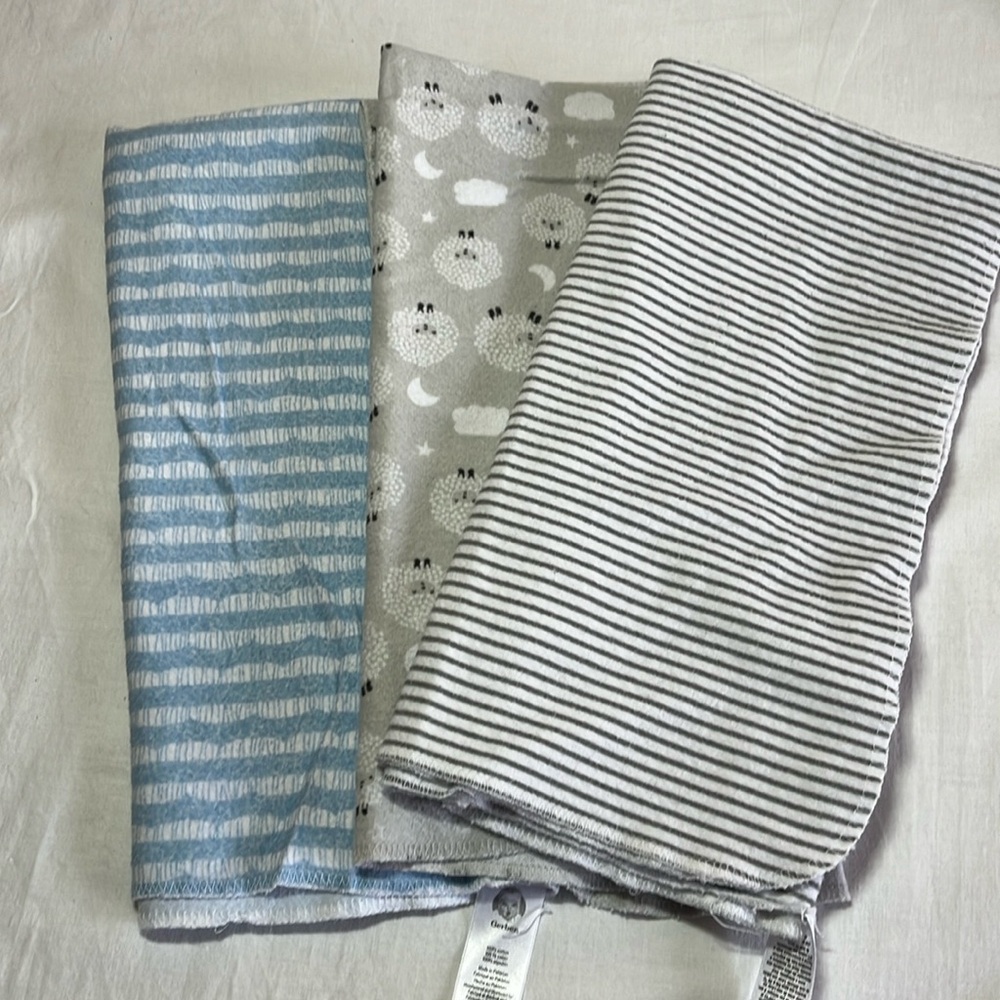 Bundle of 3 Gerber flannel blank /swaddle blankets